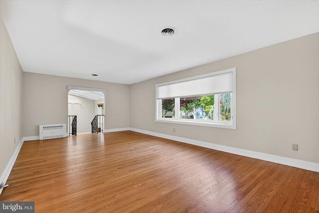 311 OAK AVE, Cherry Hill, NJ 08002
