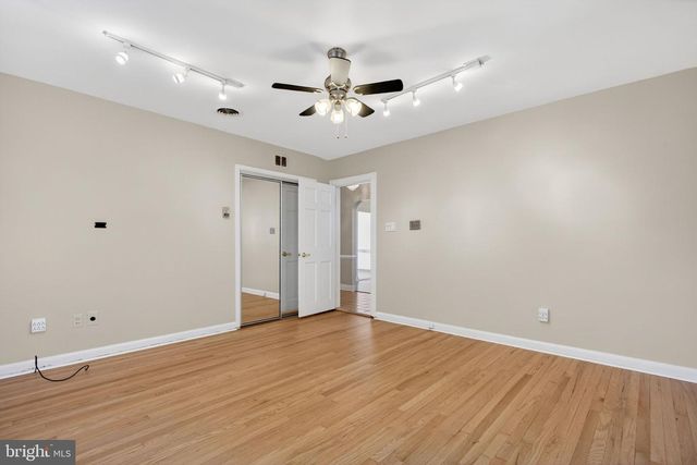 311 OAK AVE, Cherry Hill, NJ 08002