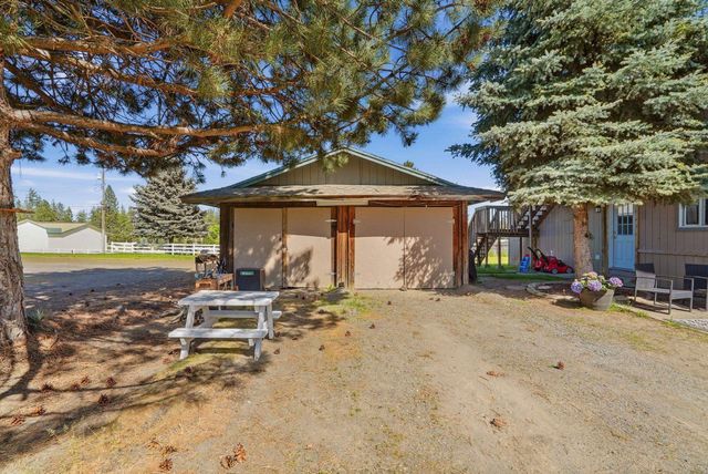 316 N Silver Lake Ave, Medical Lake, WA 99022