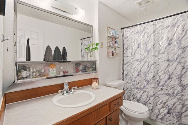 316 N Silver Lake Ave, Medical Lake, WA 99022