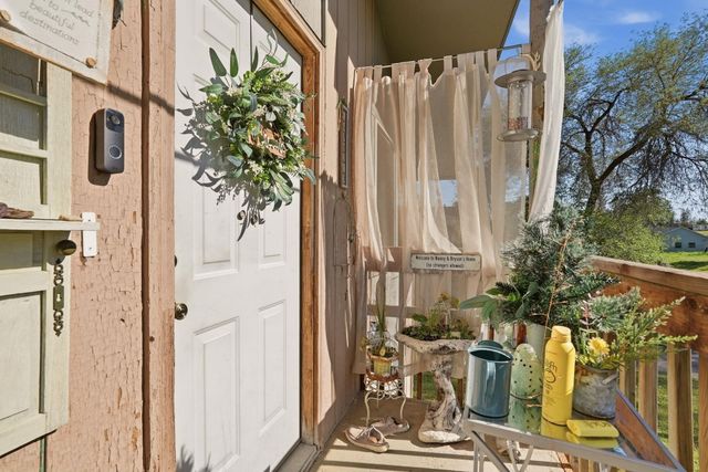 316 N Silver Lake Ave, Medical Lake, WA 99022