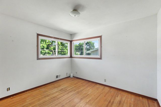 217 Dawn Avenue, Shoreview, MN 55126