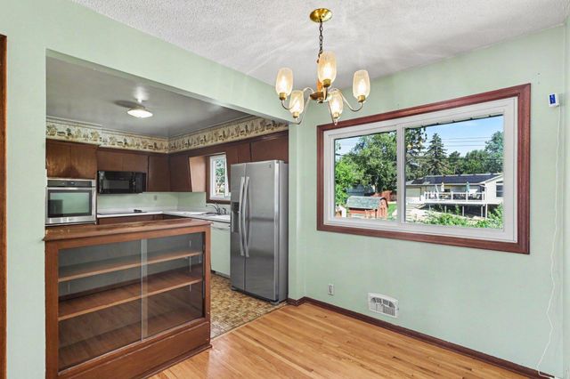 217 Dawn Avenue, Shoreview, MN 55126