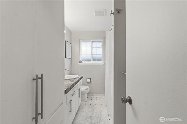 4401 N 25th Street, Tacoma, WA 98406