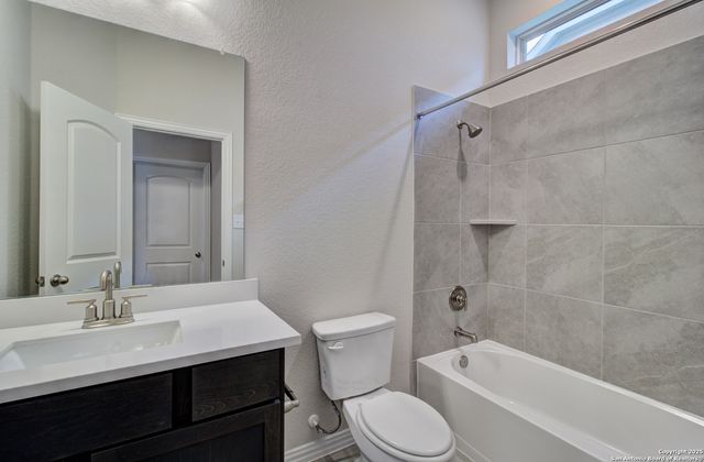 836 Little Pebble, New Braunfels, TX 78130