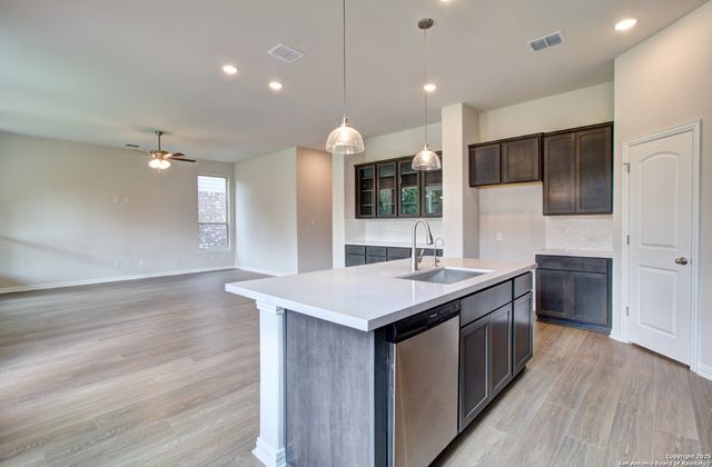 836 Little Pebble, New Braunfels, TX 78130