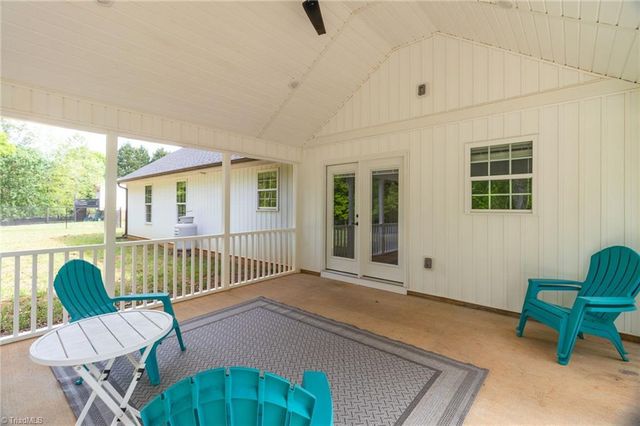 7527 McGee Road, Rural Hall, NC 27045