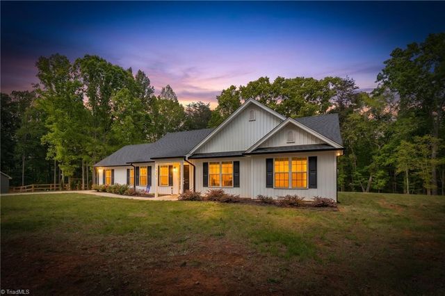 7527 McGee Road, Rural Hall, NC 27045