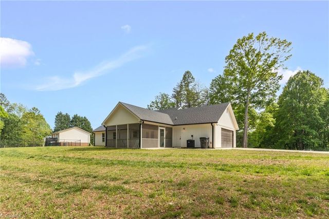 7527 McGee Road, Rural Hall, NC 27045