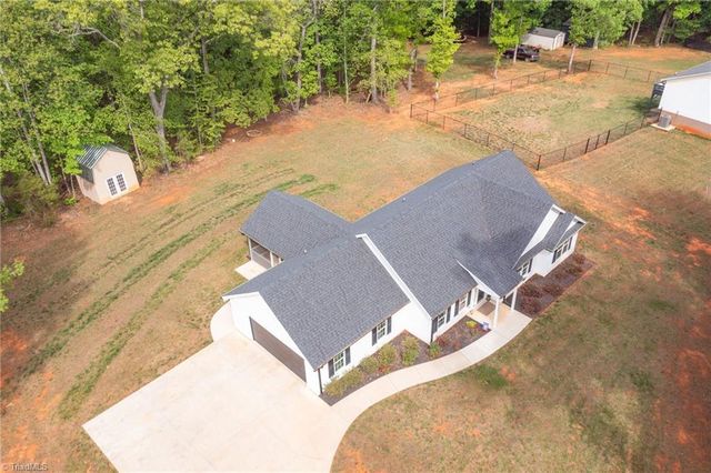 7527 McGee Road, Rural Hall, NC 27045