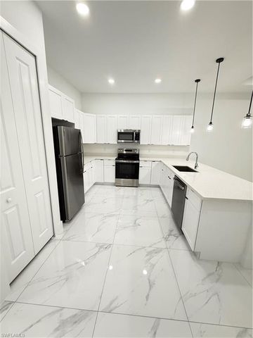 1262 Best AVE, Fort Myers, FL 33913