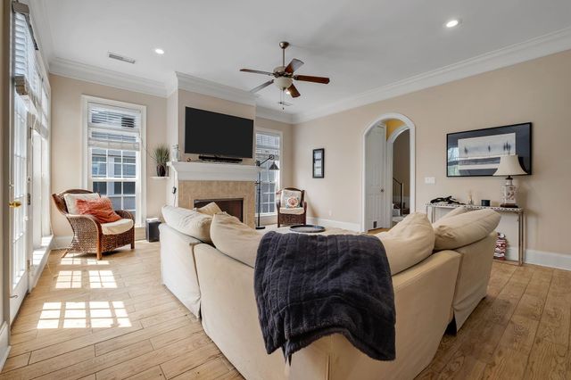 2381 Hadley Crossing Court, Tallahassee, FL 32309