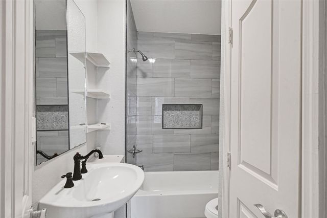 8005 Wiggins Street, Houston, TX 77029