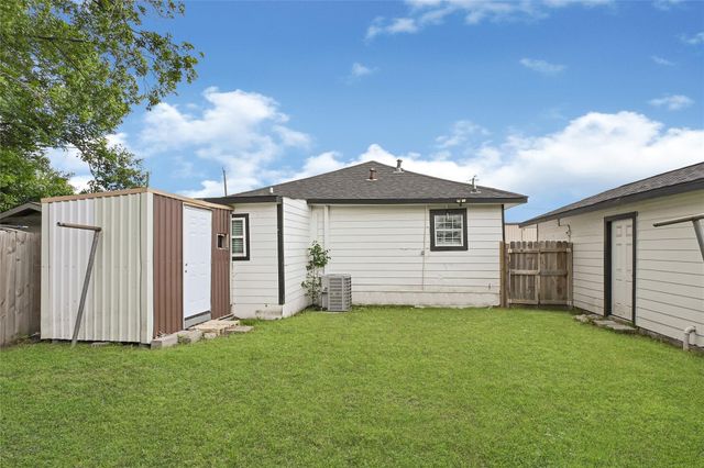 8005 Wiggins Street, Houston, TX 77029