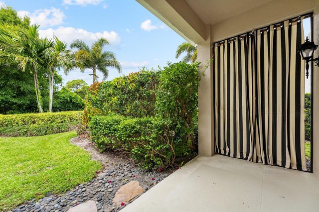 326 Caravelle Drive, Jupiter, FL 33458