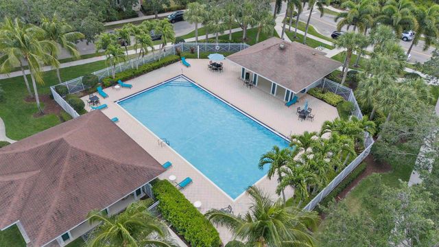 326 Caravelle Drive, Jupiter, FL 33458