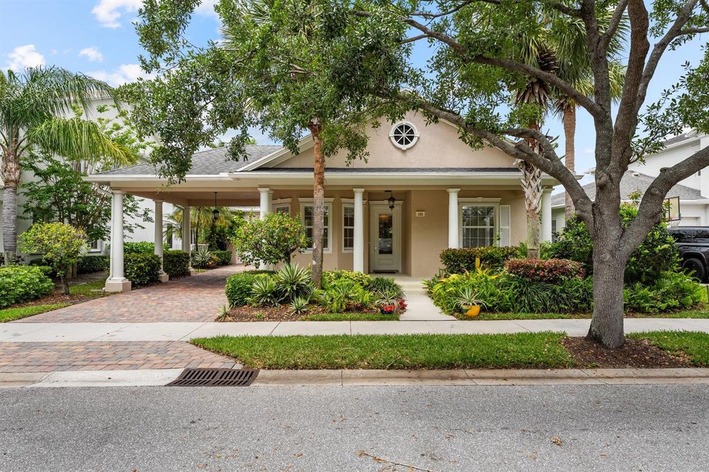 326 Caravelle Drive, Jupiter, FL 33458