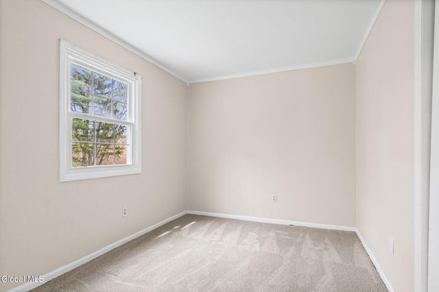 184 Cedarview Lane, Colonie, NY 12189