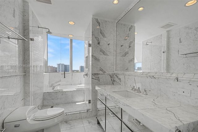 17475 Collins Avenue 904, Miami Beach, FL 33160