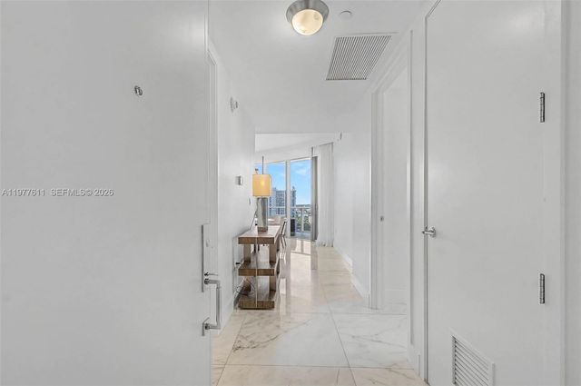 17475 Collins Avenue 904, Miami Beach, FL 33160