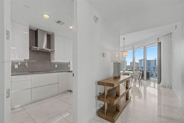 17475 Collins Avenue 904, Miami Beach, FL 33160