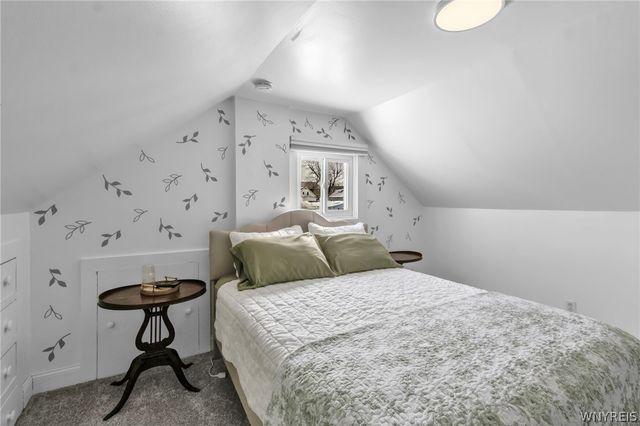 137 Emporium Avenue, West Seneca, NY 14224