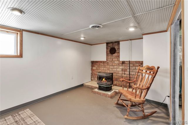 137 Emporium Avenue, West Seneca, NY 14224