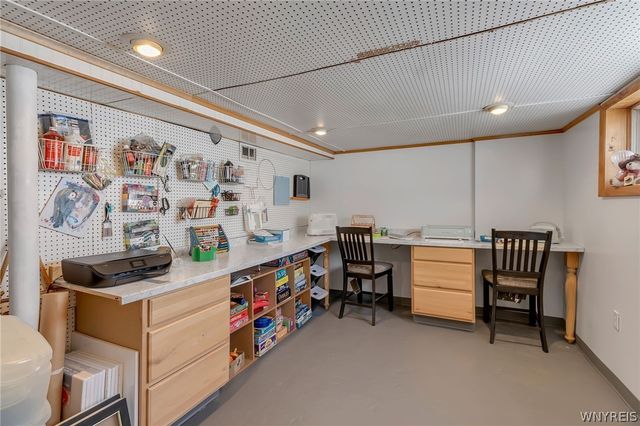 137 Emporium Avenue, West Seneca, NY 14224