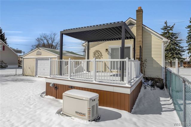 137 Emporium Avenue, West Seneca, NY 14224