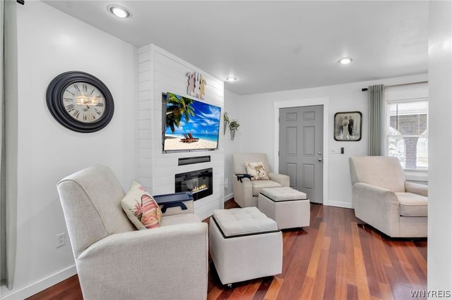 137 Emporium Avenue, West Seneca, NY 14224