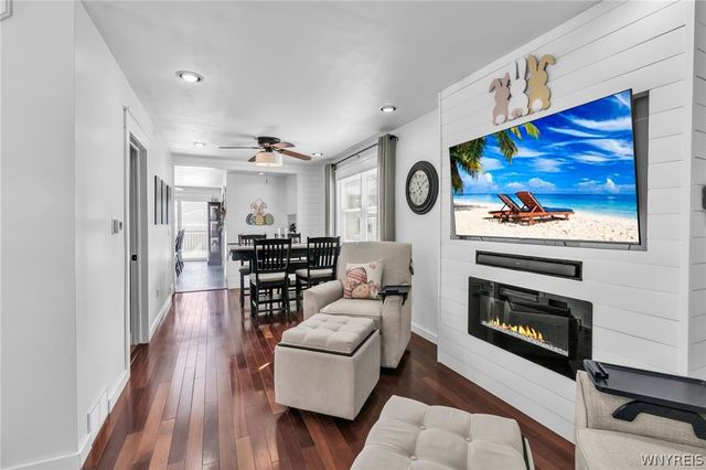 137 Emporium Avenue, West Seneca, NY 14224