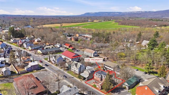 39 N Chestnut Street, New Paltz, NY 12561