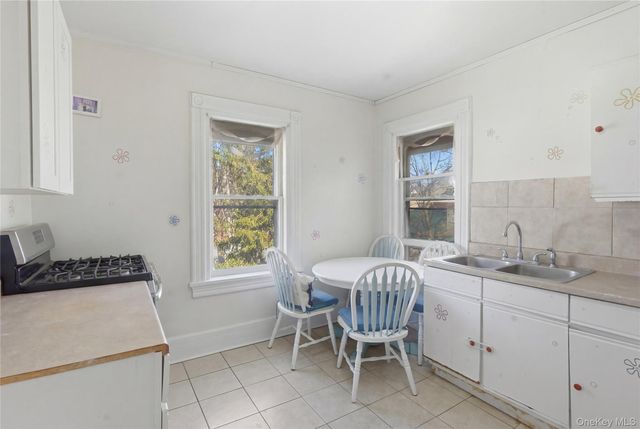 39 N Chestnut Street, New Paltz, NY 12561