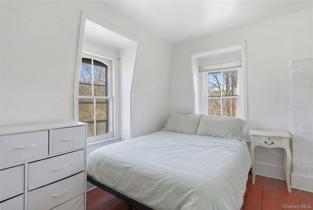 39 N Chestnut Street, New Paltz, NY 12561