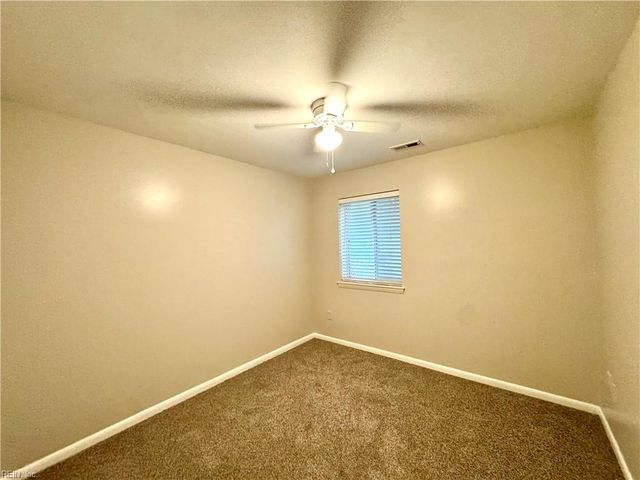 2305 Enchanted Forest LN, Virginia Beach, VA 23453