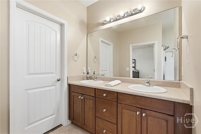 7 Bay Willow Court, Savannah, GA 31407