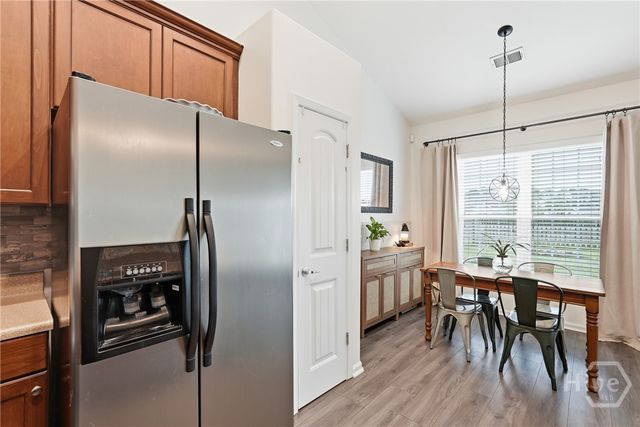 7 Bay Willow Court, Savannah, GA 31407