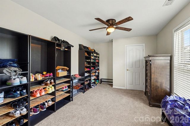 8021 Pelorus Lane, Charlotte, NC 28269