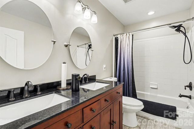 8021 Pelorus Lane, Charlotte, NC 28269