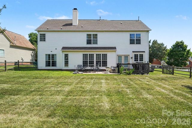 8021 Pelorus Lane, Charlotte, NC 28269
