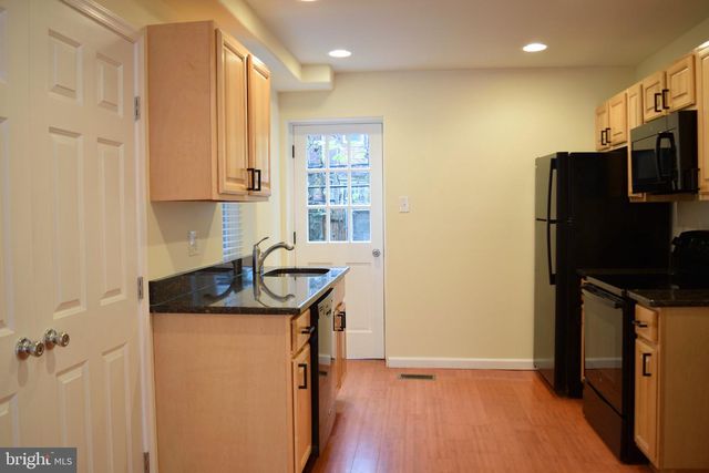 2132 SIGEL ST, Philadelphia, PA 19145