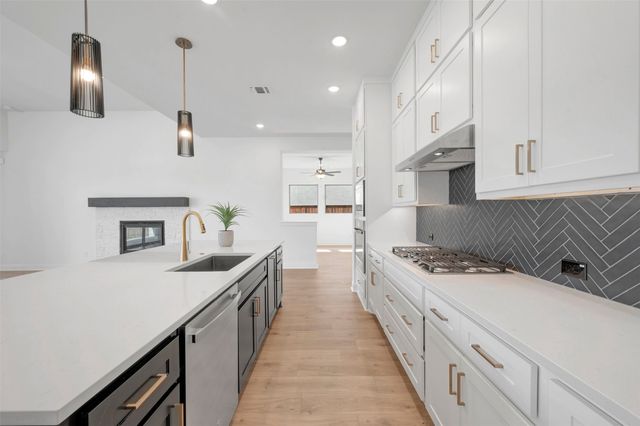 3279 Jersey Drive, Midlothian, TX 76065