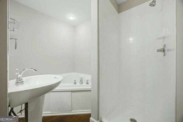 260 Barrington Drive E, Roswell, GA 30076