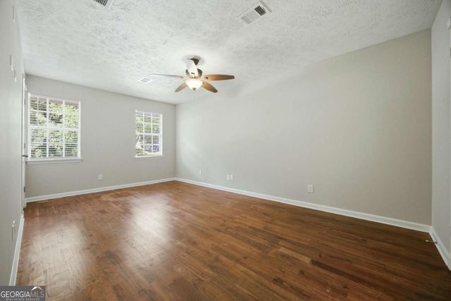 260 Barrington Drive E, Roswell, GA 30076