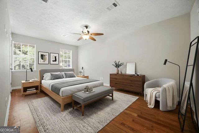 260 Barrington Drive E, Roswell, GA 30076
