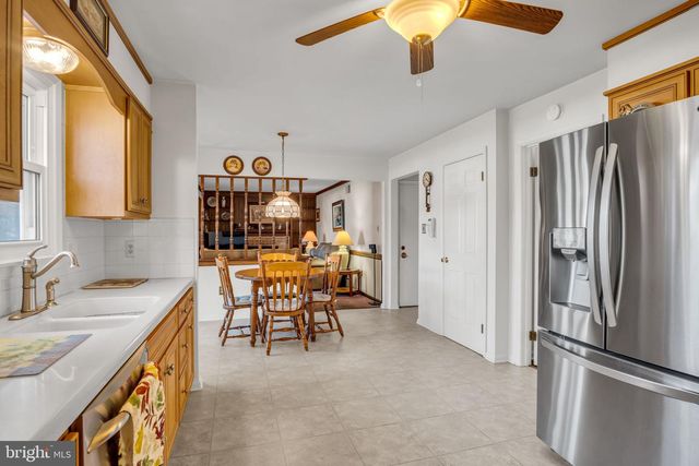 4098 W TILDEN RD, Harrisburg, PA 17112