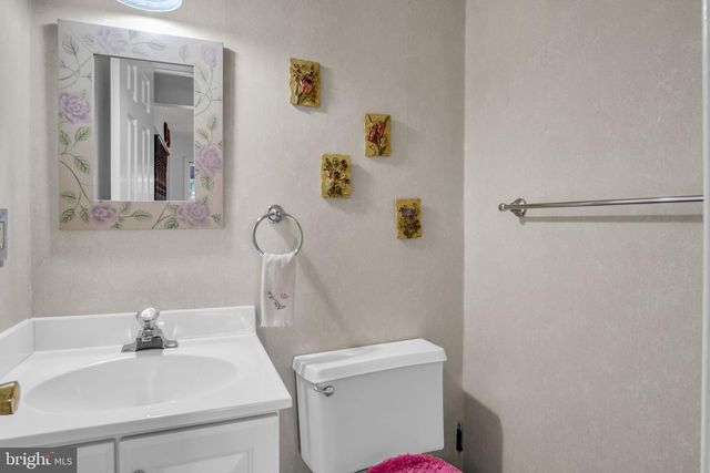 4098 W TILDEN RD, Harrisburg, PA 17112