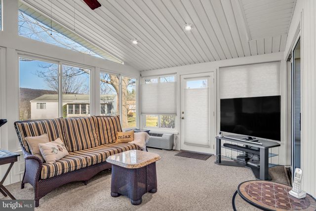 4098 W TILDEN RD, Harrisburg, PA 17112