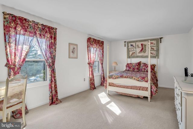 4098 W TILDEN RD, Harrisburg, PA 17112