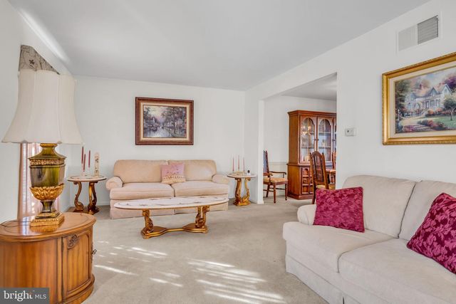 4098 W TILDEN RD, Harrisburg, PA 17112